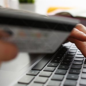 person making a credit card payment online